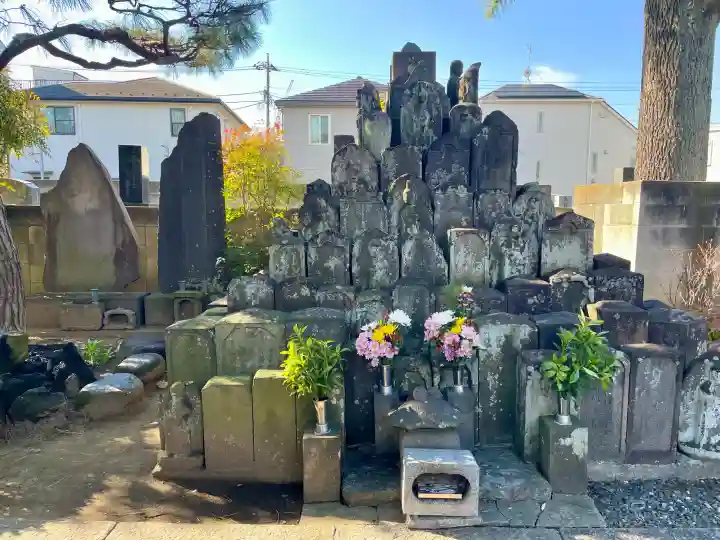 光明寺の{uncategorized: "未分類", other: "その他", undefined: "問題あり", building: "その他建物", grave: "お墓", sacred_gate: "鳥居", guardian: "狛犬", statue: "像", buddha: "仏像", history: "歴史", nature: "自然", garden: "庭園", animal: "動物", pagoda: "塔", temizu: "手水舎", mountain_gate: "山門・神門", sanctuary: "本殿・本堂", subordinate: "末社・摂社", art: "芸術", scenery: "景色", jizo: "地蔵", ema: "絵馬", goshuin: "御朱印", omikuji: "おみくじ", items: "授与品その他", amulet: "お守り", goshuincho: "御朱印帳", eats: "食事", festival: "お祭り", votive_dance: "神楽", shichigosan: "七五三参", wedding: "結婚式", experience: "体験その他", initially: "初詣", around: "周辺", anti_infection: "感染症対策"}