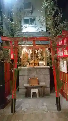 宝童稲荷神社の鳥居