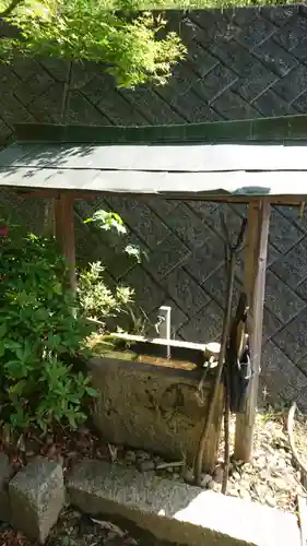 獅子崎稲荷神社の手水舎