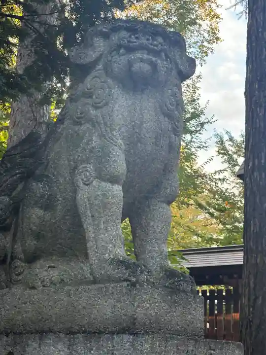 帯廣神社の狛犬
