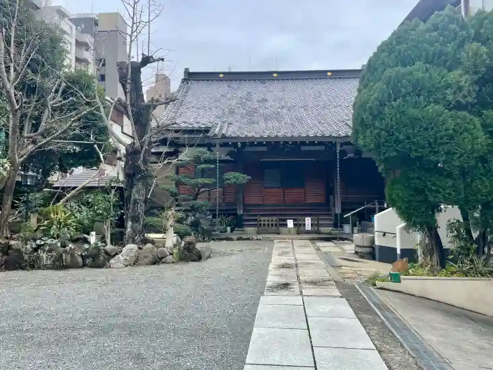 積徳寺の{uncategorized: "未分類", other: "その他", undefined: "問題あり", building: "その他建物", grave: "お墓", sacred_gate: "鳥居", guardian: "狛犬", statue: "像", buddha: "仏像", history: "歴史", nature: "自然", garden: "庭園", animal: "動物", pagoda: "塔", temizu: "手水舎", mountain_gate: "山門・神門", sanctuary: "本殿・本堂", subordinate: "末社・摂社", art: "芸術", scenery: "景色", jizo: "地蔵", ema: "絵馬", goshuin: "御朱印", omikuji: "おみくじ", items: "授与品その他", amulet: "お守り", goshuincho: "御朱印帳", eats: "食事", festival: "お祭り", votive_dance: "神楽", shichigosan: "七五三参", wedding: "結婚式", experience: "体験その他", initially: "初詣", around: "周辺", anti_infection: "感染症対策"}