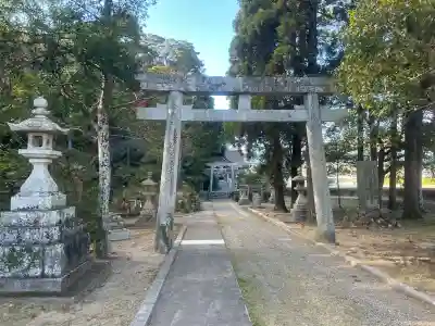 立磐神社の{uncategorized: "未分類", other: "その他", undefined: "問題あり", building: "その他建物", grave: "お墓", sacred_gate: "鳥居", guardian: "狛犬", statue: "像", buddha: "仏像", history: "歴史", nature: "自然", garden: "庭園", animal: "動物", pagoda: "塔", temizu: "手水舎", mountain_gate: "山門・神門", sanctuary: "本殿・本堂", subordinate: "末社・摂社", art: "芸術", scenery: "景色", jizo: "地蔵", ema: "絵馬", goshuin: "御朱印", omikuji: "おみくじ", items: "授与品その他", amulet: "お守り", goshuincho: "御朱印帳", eats: "食事", festival: "お祭り", votive_dance: "神楽", shichigosan: "七五三参", wedding: "結婚式", experience: "体験その他", initially: "初詣", around: "周辺", anti_infection: "感染症対策"}