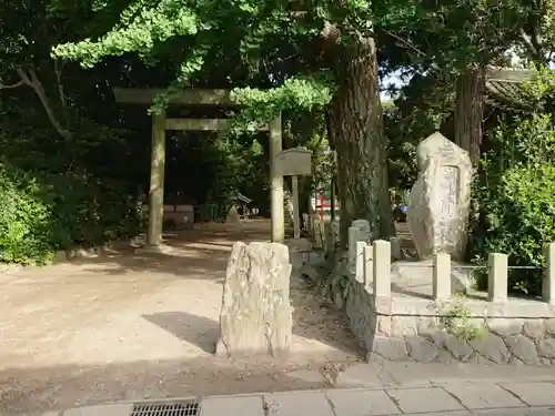 神明社の鳥居