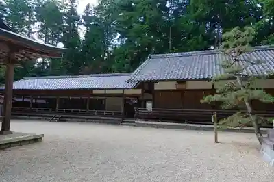 都祁水分神社の本殿・本堂