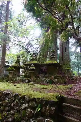 高野山金剛峯寺奥の院のお墓