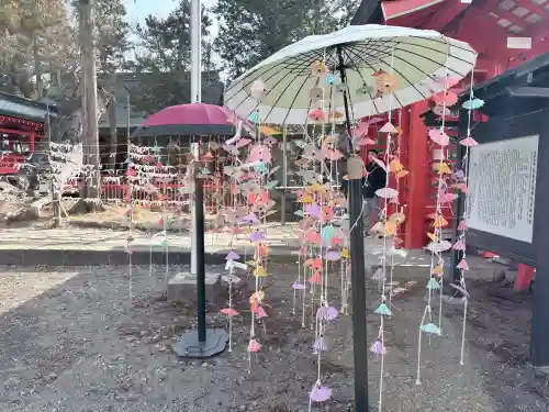 生島足島神社の{uncategorized: "未分類", other: "その他", undefined: "問題あり", building: "その他建物", grave: "お墓", sacred_gate: "鳥居", guardian: "狛犬", statue: "像", buddha: "仏像", history: "歴史", nature: "自然", garden: "庭園", animal: "動物", pagoda: "塔", temizu: "手水舎", mountain_gate: "山門・神門", sanctuary: "本殿・本堂", subordinate: "末社・摂社", art: "芸術", scenery: "景色", jizo: "地蔵", ema: "絵馬", goshuin: "御朱印", omikuji: "おみくじ", items: "授与品その他", amulet: "お守り", goshuincho: "御朱印帳", eats: "食事", festival: "お祭り", votive_dance: "神楽", shichigosan: "七五三参", wedding: "結婚式", experience: "体験その他", initially: "初詣", around: "周辺", anti_infection: "感染症対策"}