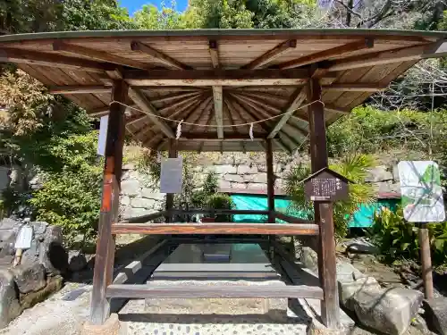 東照宮の{uncategorized: "未分類", other: "その他", undefined: "問題あり", building: "その他建物", grave: "お墓", sacred_gate: "鳥居", guardian: "狛犬", statue: "像", buddha: "仏像", history: "歴史", nature: "自然", garden: "庭園", animal: "動物", pagoda: "塔", temizu: "手水舎", mountain_gate: "山門・神門", sanctuary: "本殿・本堂", subordinate: "末社・摂社", art: "芸術", scenery: "景色", jizo: "地蔵", ema: "絵馬", goshuin: "御朱印", omikuji: "おみくじ", items: "授与品その他", amulet: "お守り", goshuincho: "御朱印帳", eats: "食事", festival: "お祭り", votive_dance: "神楽", shichigosan: "七五三参", wedding: "結婚式", experience: "体験その他", initially: "初詣", around: "周辺", anti_infection: "感染症対策"}