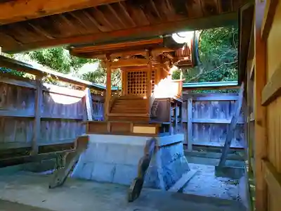 八幡神社の本殿・本堂