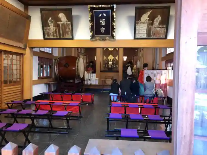 紅葉八幡宮の本殿・本堂