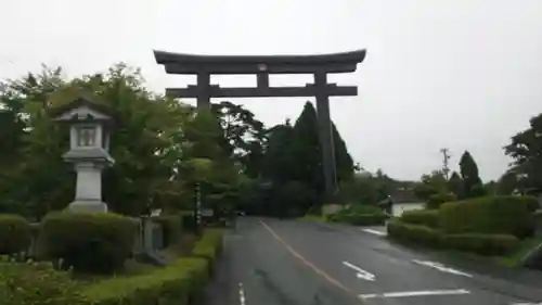 霧島神宮の鳥居