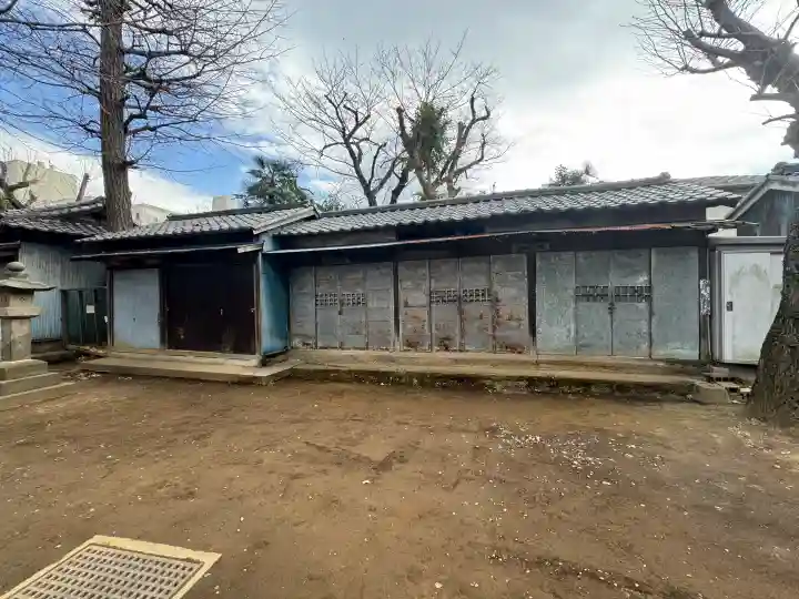 駒込天祖神社の{uncategorized: "未分類", other: "その他", undefined: "問題あり", building: "その他建物", grave: "お墓", sacred_gate: "鳥居", guardian: "狛犬", statue: "像", buddha: "仏像", history: "歴史", nature: "自然", garden: "庭園", animal: "動物", pagoda: "塔", temizu: "手水舎", mountain_gate: "山門・神門", sanctuary: "本殿・本堂", subordinate: "末社・摂社", art: "芸術", scenery: "景色", jizo: "地蔵", ema: "絵馬", goshuin: "御朱印", omikuji: "おみくじ", items: "授与品その他", amulet: "お守り", goshuincho: "御朱印帳", eats: "食事", festival: "お祭り", votive_dance: "神楽", shichigosan: "七五三参", wedding: "結婚式", experience: "体験その他", initially: "初詣", around: "周辺", anti_infection: "感染症対策"}
