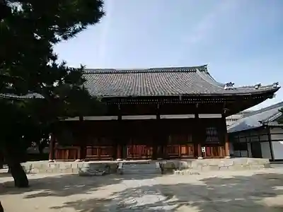 百萬遍知恩寺の本殿・本堂