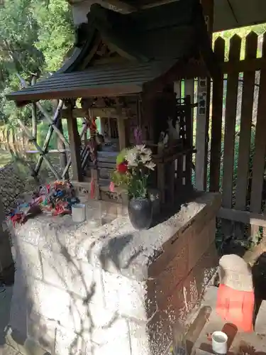 明王院（満願寺別院）の末社・摂社