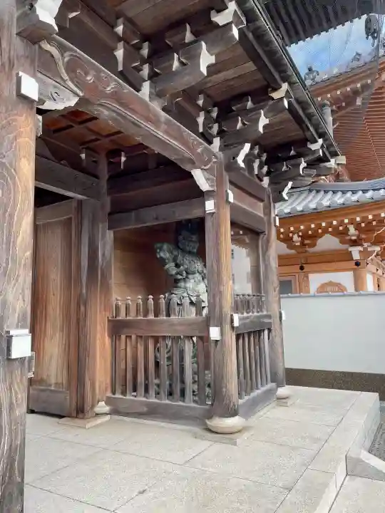 成就院の{uncategorized: "未分類", other: "その他", undefined: "問題あり", building: "その他建物", grave: "お墓", sacred_gate: "鳥居", guardian: "狛犬", statue: "像", buddha: "仏像", history: "歴史", nature: "自然", garden: "庭園", animal: "動物", pagoda: "塔", temizu: "手水舎", mountain_gate: "山門・神門", sanctuary: "本殿・本堂", subordinate: "末社・摂社", art: "芸術", scenery: "景色", jizo: "地蔵", ema: "絵馬", goshuin: "御朱印", omikuji: "おみくじ", items: "授与品その他", amulet: "お守り", goshuincho: "御朱印帳", eats: "食事", festival: "お祭り", votive_dance: "神楽", shichigosan: "七五三参", wedding: "結婚式", experience: "体験その他", initially: "初詣", around: "周辺", anti_infection: "感染症対策"}