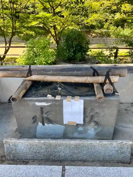 金井戸神社の手水舎