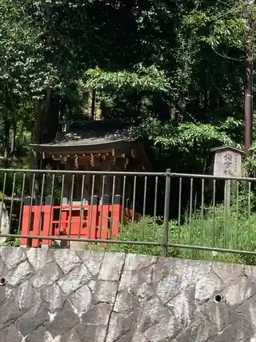 貴船神社の末社