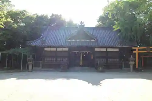 白鳥神社の本殿