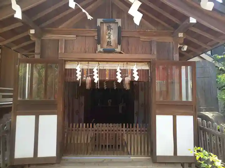馬橋稲荷神社の末社・摂社
