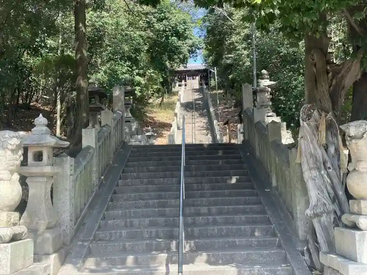 引野天神社の{uncategorized: "未分類", other: "その他", undefined: "問題あり", building: "その他建物", grave: "お墓", sacred_gate: "鳥居", guardian: "狛犬", statue: "像", buddha: "仏像", history: "歴史", nature: "自然", garden: "庭園", animal: "動物", pagoda: "塔", temizu: "手水舎", mountain_gate: "山門・神門", sanctuary: "本殿・本堂", subordinate: "末社・摂社", art: "芸術", scenery: "景色", jizo: "地蔵", ema: "絵馬", goshuin: "御朱印", omikuji: "おみくじ", items: "授与品その他", amulet: "お守り", goshuincho: "御朱印帳", eats: "食事", festival: "お祭り", votive_dance: "神楽", shichigosan: "七五三参", wedding: "結婚式", experience: "体験その他", initially: "初詣", around: "周辺", anti_infection: "感染症対策"}
