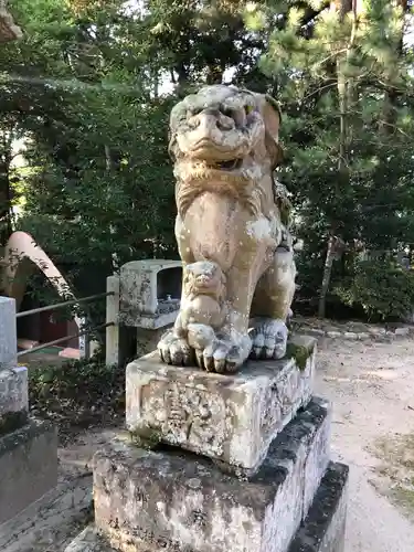 玉作湯神社の狛犬