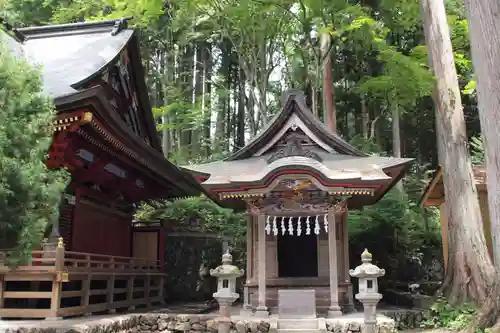 三峯神社の末社・摂社