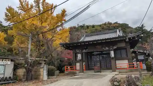 宝積寺の本殿