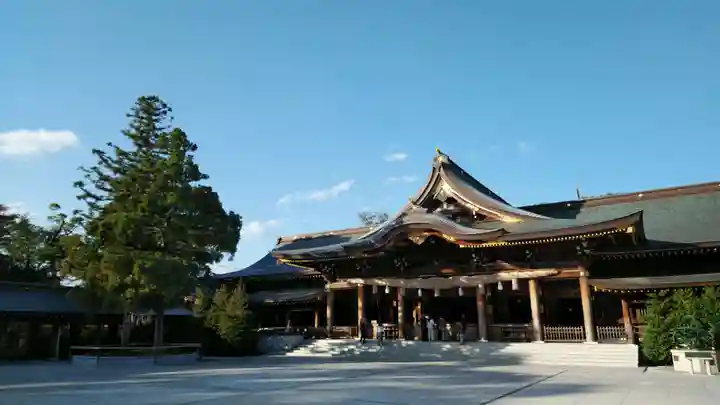 寒川神社の本殿・本堂