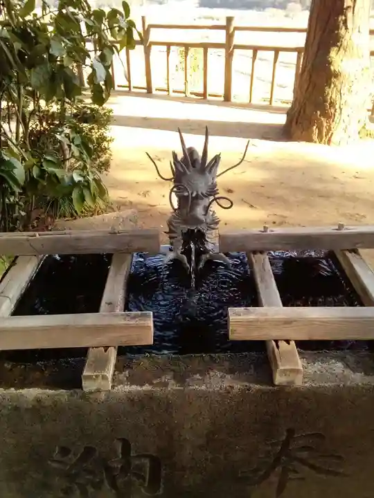 飯綱神社の手水舎