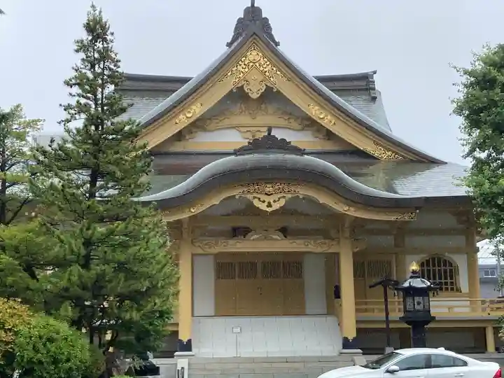 新善光寺の本殿・本堂