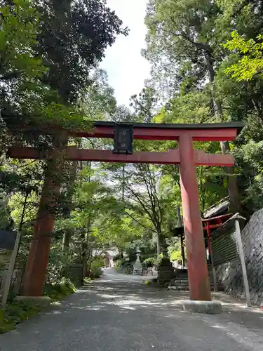 胡桃下稲荷神社の鳥居