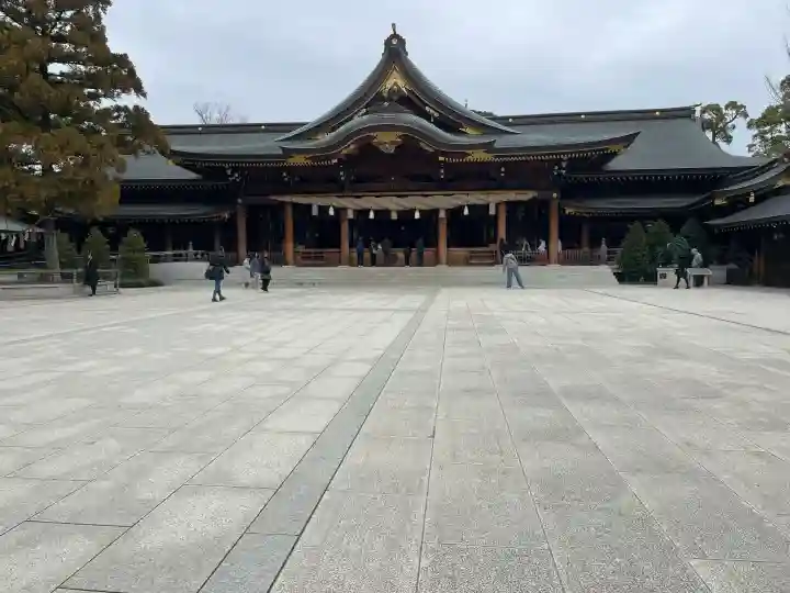 寒川神社の{uncategorized: "未分類", other: "その他", undefined: "問題あり", building: "その他建物", grave: "お墓", sacred_gate: "鳥居", guardian: "狛犬", statue: "像", buddha: "仏像", history: "歴史", nature: "自然", garden: "庭園", animal: "動物", pagoda: "塔", temizu: "手水舎", mountain_gate: "山門・神門", sanctuary: "本殿・本堂", subordinate: "末社・摂社", art: "芸術", scenery: "景色", jizo: "地蔵", ema: "絵馬", goshuin: "御朱印", omikuji: "おみくじ", items: "授与品その他", amulet: "お守り", goshuincho: "御朱印帳", eats: "食事", festival: "お祭り", votive_dance: "神楽", shichigosan: "七五三参", wedding: "結婚式", experience: "体験その他", initially: "初詣", around: "周辺", anti_infection: "感染症対策"}
