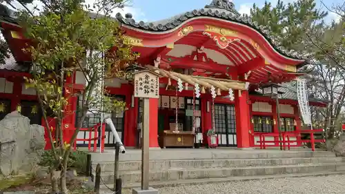 市原稲荷神社の本殿・本堂