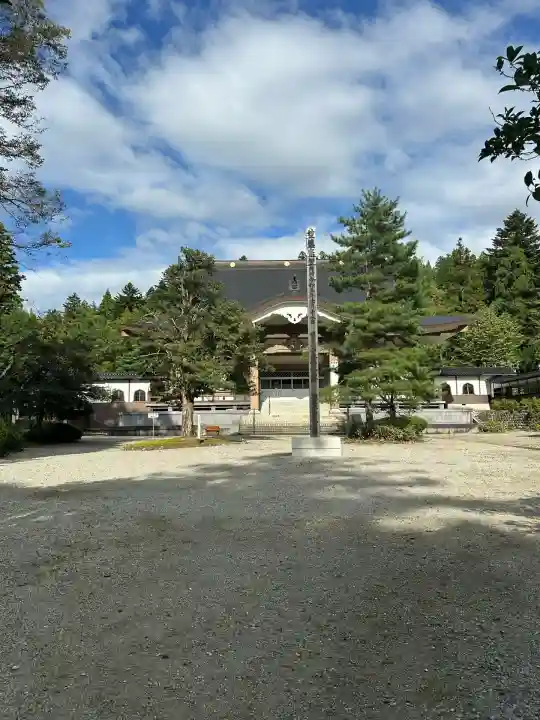 立山寺の本殿・本堂