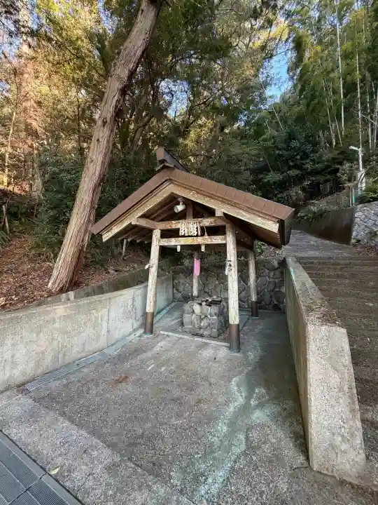 長島神社の{uncategorized: "未分類", other: "その他", undefined: "問題あり", building: "その他建物", grave: "お墓", sacred_gate: "鳥居", guardian: "狛犬", statue: "像", buddha: "仏像", history: "歴史", nature: "自然", garden: "庭園", animal: "動物", pagoda: "塔", temizu: "手水舎", mountain_gate: "山門・神門", sanctuary: "本殿・本堂", subordinate: "末社・摂社", art: "芸術", scenery: "景色", jizo: "地蔵", ema: "絵馬", goshuin: "御朱印", omikuji: "おみくじ", items: "授与品その他", amulet: "お守り", goshuincho: "御朱印帳", eats: "食事", festival: "お祭り", votive_dance: "神楽", shichigosan: "七五三参", wedding: "結婚式", experience: "体験その他", initially: "初詣", around: "周辺", anti_infection: "感染症対策"}