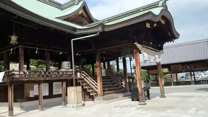 石清尾八幡宮の本殿・本堂