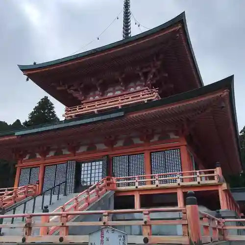 比叡山延暦寺の塔