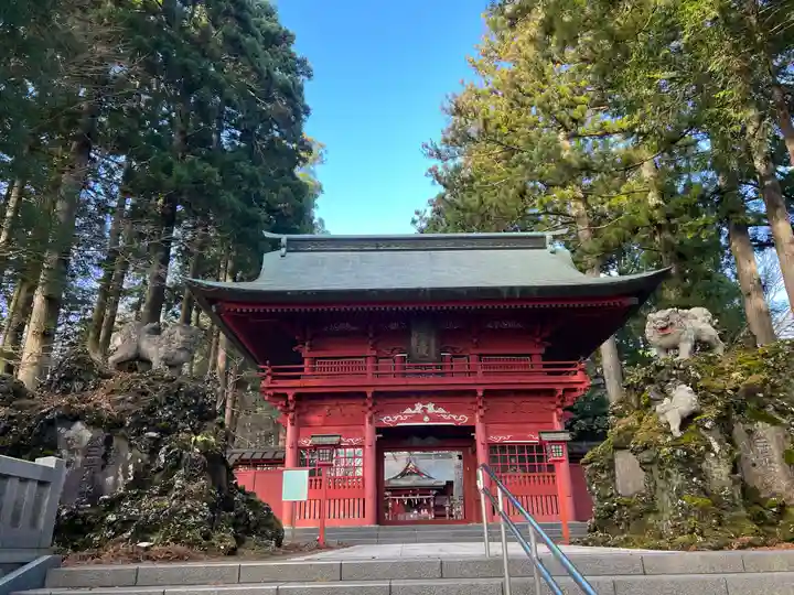 富士山東口本宮 冨士浅間神社の山門・神門