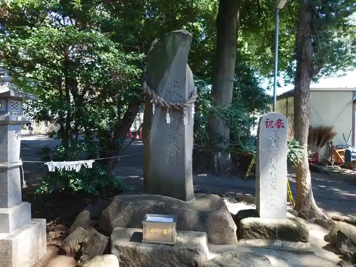 西堀氷川神社の末社・摂社