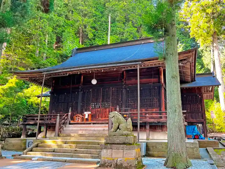 阿多由太神社(岐阜県)