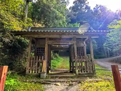 上一宮大粟神社の山門・神門