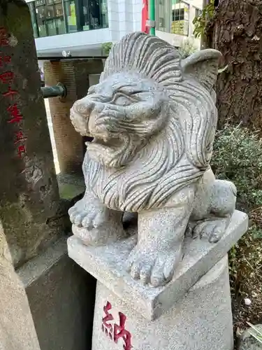 讃岐小白稲荷神社の狛犬