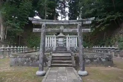 月照寺の鳥居