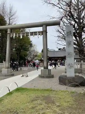 浅草神社の鳥居