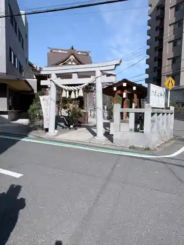 太上神社の{uncategorized: "未分類", other: "その他", undefined: "問題あり", building: "その他建物", grave: "お墓", sacred_gate: "鳥居", guardian: "狛犬", statue: "像", buddha: "仏像", history: "歴史", nature: "自然", garden: "庭園", animal: "動物", pagoda: "塔", temizu: "手水舎", mountain_gate: "山門・神門", sanctuary: "本殿・本堂", subordinate: "末社・摂社", art: "芸術", scenery: "景色", jizo: "地蔵", ema: "絵馬", goshuin: "御朱印", omikuji: "おみくじ", items: "授与品その他", amulet: "お守り", goshuincho: "御朱印帳", eats: "食事", festival: "お祭り", votive_dance: "神楽", shichigosan: "七五三参", wedding: "結婚式", experience: "体験その他", initially: "初詣", around: "周辺", anti_infection: "感染症対策"}