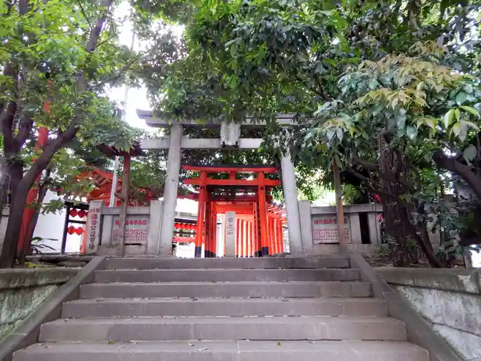 豊栄稲荷神社の鳥居