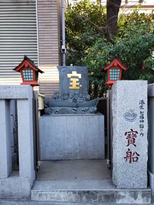 十番稲荷神社の像