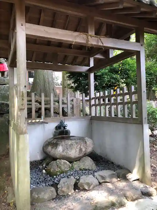 泉岡一言神社の手水舎
