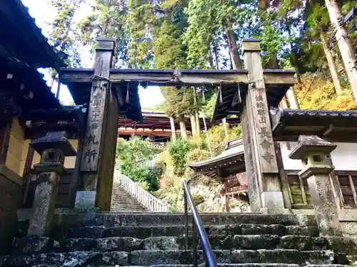 長命寺の山門