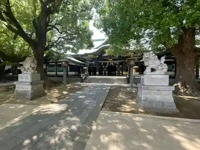 穴八幡宮の本殿・本堂