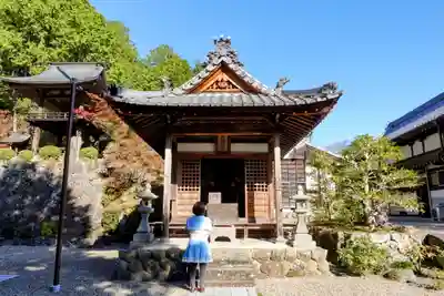 延算寺の本殿・本堂